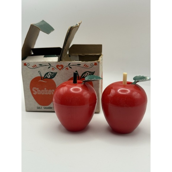 Vintage Shaker Twins Salt & Pepper Apple Shakers Farmhouse Country Cottagecore - Picture 1 of 4